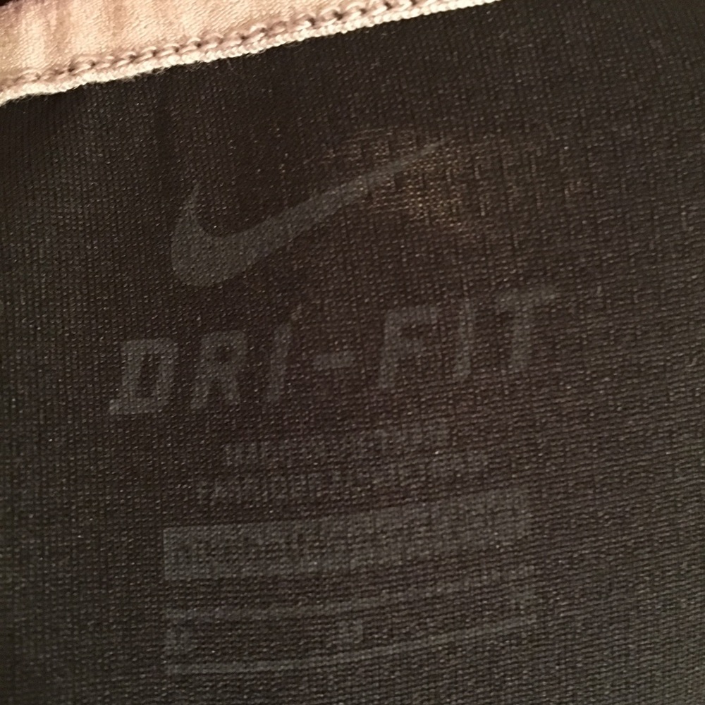Nike Top - Picture 2 of 3